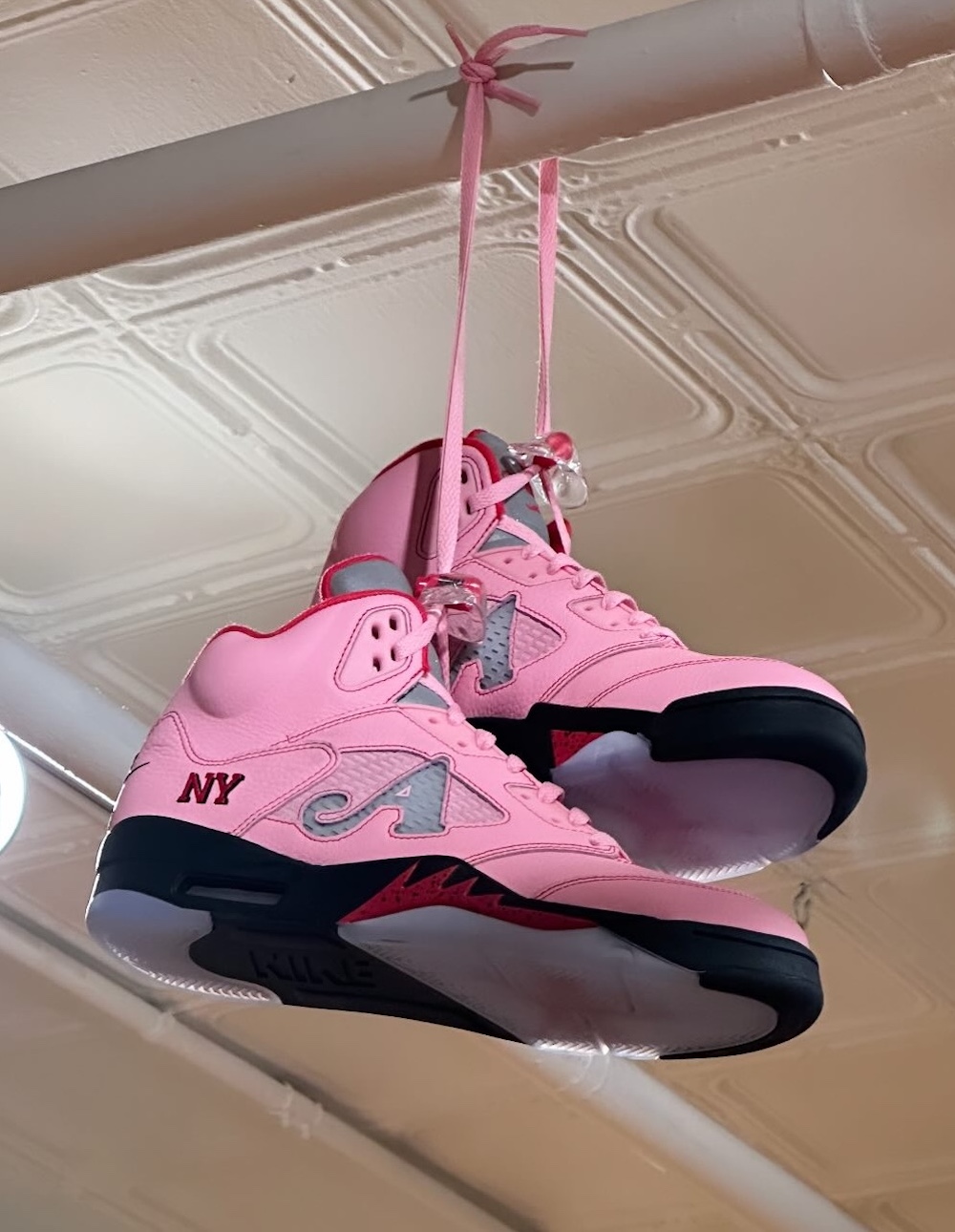 Awake NY x Air Jordan 5 «Arctic Pink» - Фото, дата релиза, где купить Awake NY x Air Jordan 5 «Arctic Pink» - Фото, дата релиза, где купить