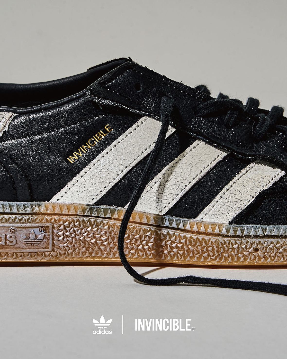 リクエスト INVINCIBLE представили винтажный пак adidas Handball Spezial