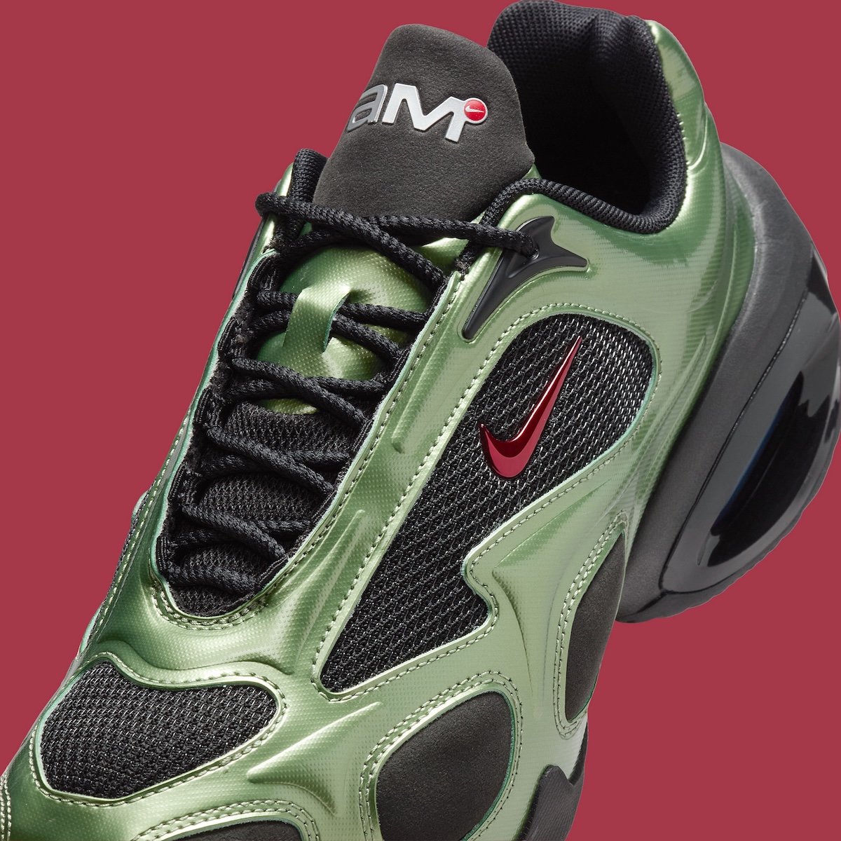 Nike Air Max Muse вышли в расцветке «Metallic Oil Green»
