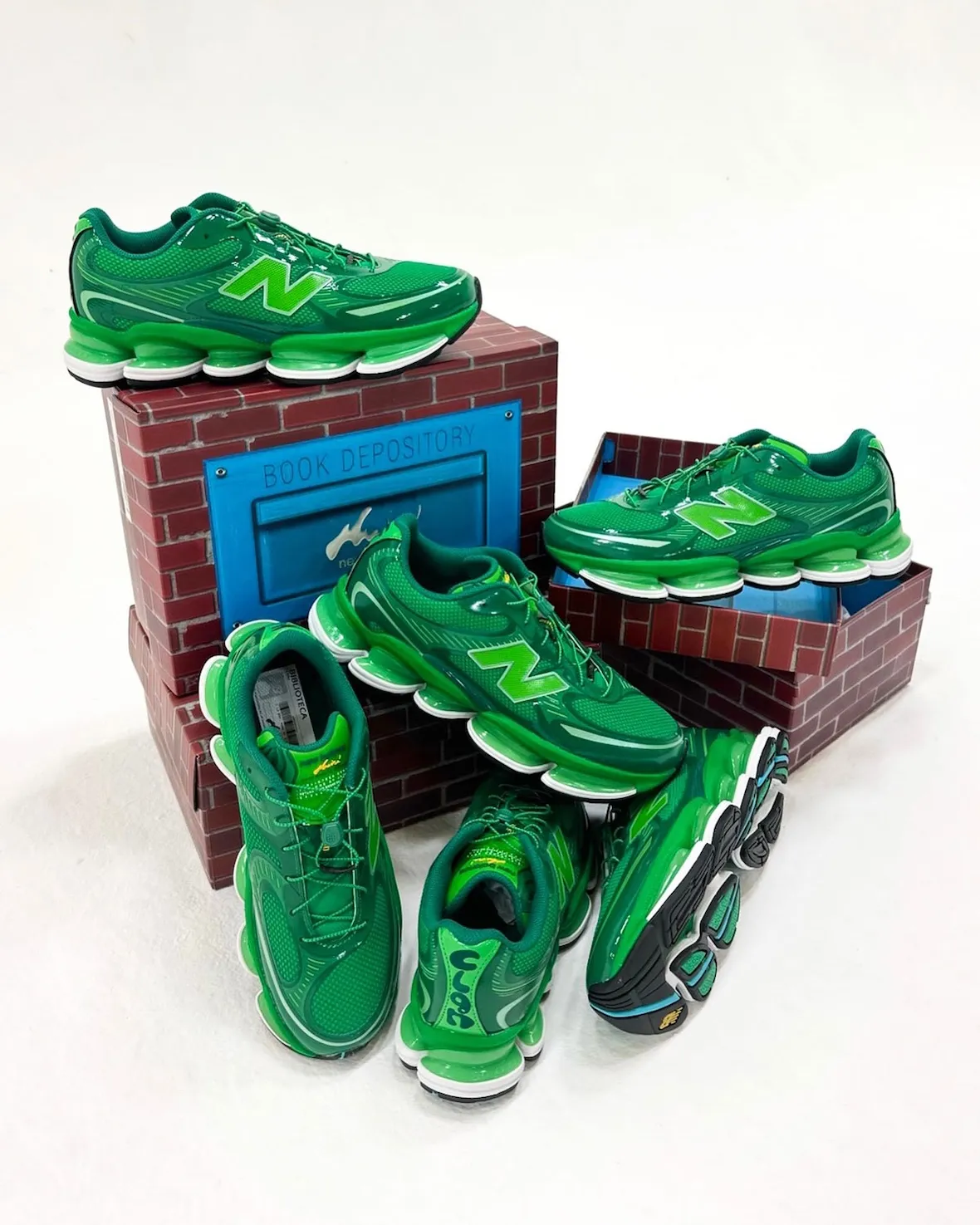 Amine x New Balance 2000 25cm 新品未使用 Aminé x New Balance 2000 «Biblioteca» - Дата релиза, фото, где купить