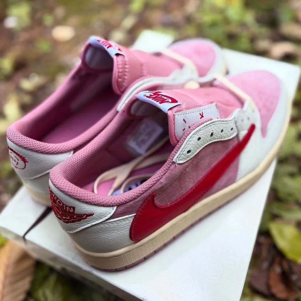 Travis Scott х Air Jordan 1 Low «Pink Pack» выйдет 22 мая - Дата