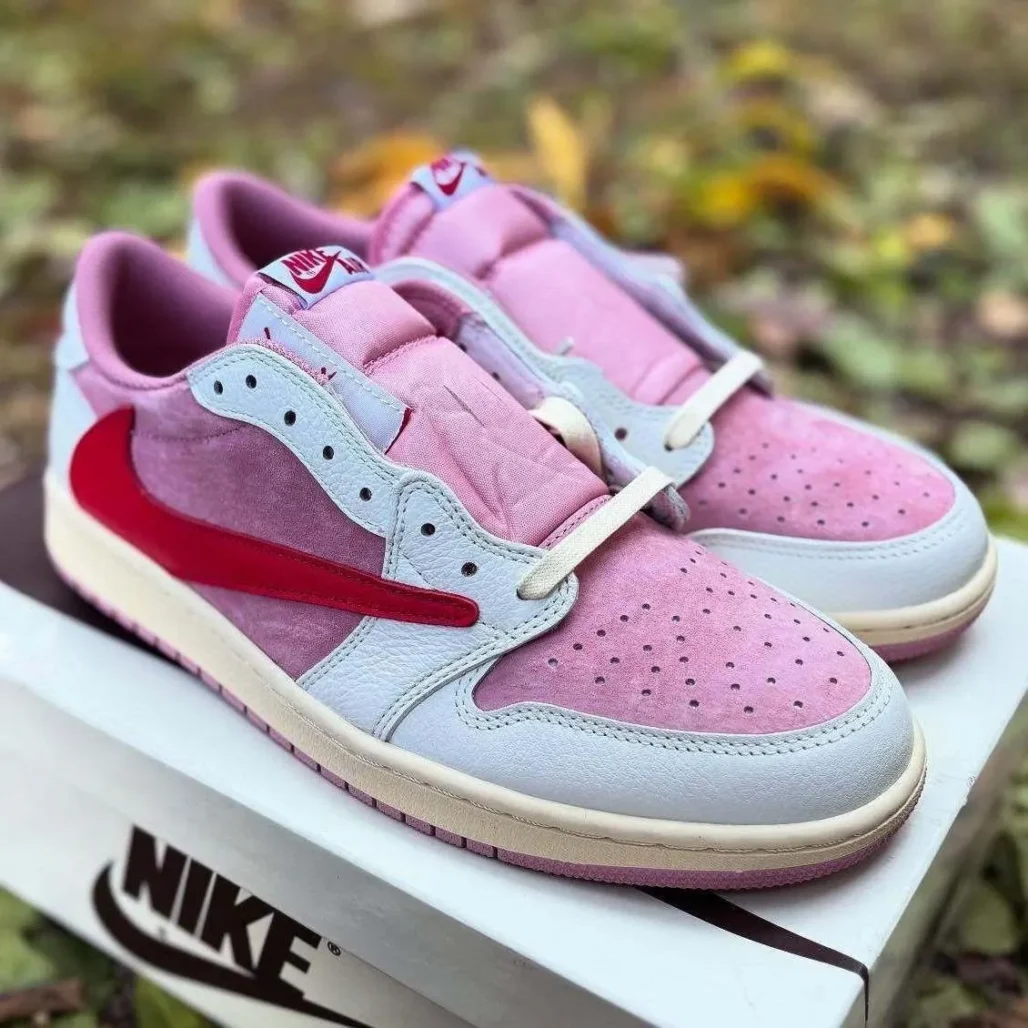 Travis Scott х Air Jordan 1 Low «Pink Pack» выйдет 22 мая - Дата